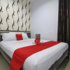 Отель RedDoorz near Mall Ratu Indah, фото 2