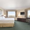 Отель Days Inn by Wyndham Lethbridge, фото 3