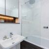 Отель Gorgeous 3BR Apartment in the heart of the City. в Солфорде