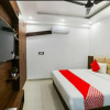 Отель Oyo 700424 B Singh Stay Mahipalpur, фото 1
