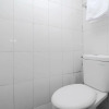 Отель Kamar Keluarga Kemanggisan Syariah, фото 11