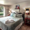 Отель Riverside Dreams Three Bedroom Cabin, фото 6