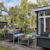 Отель Modern Holiday Home at the Edge of the Forest, фото 1