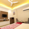 Отель Lavit Couple Friendly near Faridabad Metro station, фото 6
