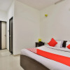 Отель OYO 2494 Hotel Shree Plaza, фото 7