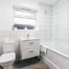 Отель NEW 2BD East London Flat With Garden - Woodford, фото 8