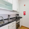 Отель Spacious 1 Bed Apt w/Balcony, Sleeps 3, фото 11