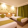 Отель Crown Regency Hotel Makati, фото 25