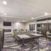 Отель La Quinta Inn & Suites by Wyndham Columbus North, фото 10