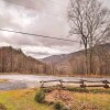 Отель Rustic Maggie Valley Cabin With Mountain Views! в Мегги-Вэлли