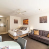 Отель Ocean Sunset Glenelg Central Studio Apt, фото 3