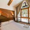 Отель Charming 6th-floor 2-bedroom apartment with fireplace, фото 4
