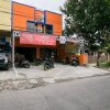 Отель RedDoorz Hostel near Lawang Sewu Semarang, фото 4