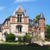 Отель Chateau d'Esclimont в Сен-Симфорьен-ле-Шате