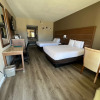 Отель Quality Inn & Suites at Six Flags, фото 3