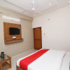 Отель Chandra Palace By OYO Rooms, фото 4