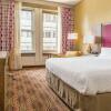 Отель Hampton Inn Majestic Chicago Theatre District, фото 6