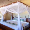 Отель Saadani Safari Lodge - bush, river, beach, фото 1