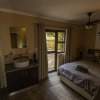 Отель Thunzi Bush Lodge в Эйтенхахе