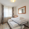 Отель Modern Holiday Apartment With Large Balcony, фото 2