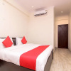 Отель OYO 12085 The Greentown Inn, фото 17