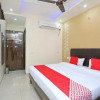 Отель OYO 16975 Hotel Golden View, фото 7
