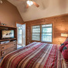 Отель Big Sky Cabin - Two Bedroom Cabin, фото 4