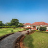 Отель SaffronStays Valleys Edge, Panchgani, фото 7