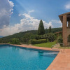 Отель Private villa sleeps 10 with garden and swimming pool-VILLA IL MANDORLO, фото 14