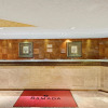 Отель Ramada Overland Park, фото 2