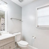 Отель Wisteria Unit D - 2 Br Townhouse, фото 9