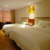 Отель GreenTree Inn ShanDong TaiAn Wanda Plaza Bus Station Express Hotel, фото 5
