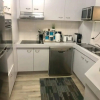 Отель Newly Renovated Unit 250M To The Beach, фото 3