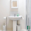 Отель Cosy 2BR Maisonette Near Hospital & Stations, фото 20