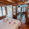 Отель En Plo Boutique Suites Master Suite With Sea View 5 pax, фото 8