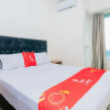 Отель RedLiving Apartemen Grand Kamala Lagoon - Kita Kita Property Tower Emerald, фото 2