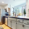 Отель Forest Creek 29 Forest Setting Mountain Townhouse with Private Jacuzzi by RedAwning, фото 7