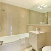 Отель The Clapham Crib - Spacious 4bdr House With Patio, фото 16