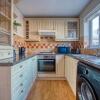 Отель CAPRI 13 SA - Cosy 2 bed house, Close to M1 & Loughborough University, Free WIFI, Free PARKING, - As, фото 24