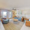Отель New Listing! Beachfront Gem W/ Pools & Docks 2 Bedroom Condo, фото 9