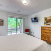 Отель Bella Vista Townhome w/ Deck Near Back 40 Trail!, фото 6