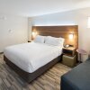 Отель Holiday Inn Express Red Deer North, an IHG Hotel, фото 39