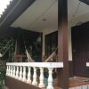 Отель Jungle Hut Bungalows & Hotel в Ко-Пхангане