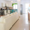 Отель Modern Condo, Just Steps To Mamitas Beach And 5Th!, фото 8