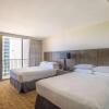 Отель Embassy Suites Waikiki Beach Walk, фото 33