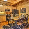 Отель Smoky Mountain Cabin ~ 5 Mi to Pigeon Forge, фото 7