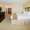 Отель Holiday Inn Express & Suites Georgetown, an IHG Hotel, фото 7