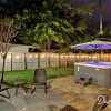 Отель Dania Beach Beauty 3BR with Hot Tub, фото 15
