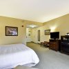 Отель Hampton Inn & Suites North Charleston-University Blvd, фото 22