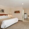 Отель Travelodge by Wyndham Kamloops, фото 2